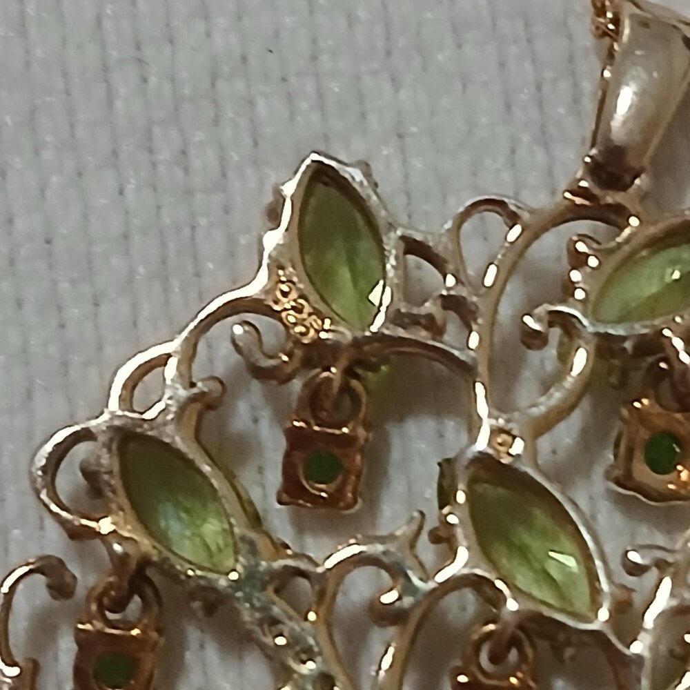 Tree Pendant - Picture 4 of 4